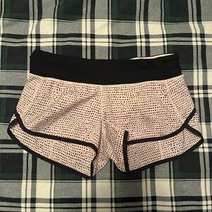 Lululemon Speed Short *4-way Stretch 2.5”